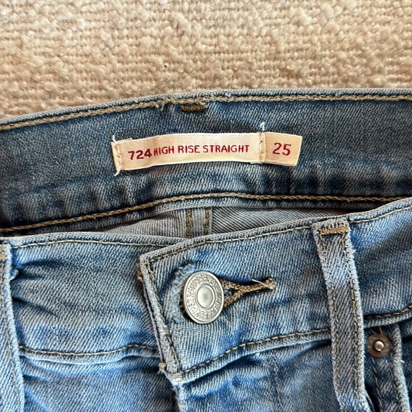 Levi Jeans - Picture 2 of 3